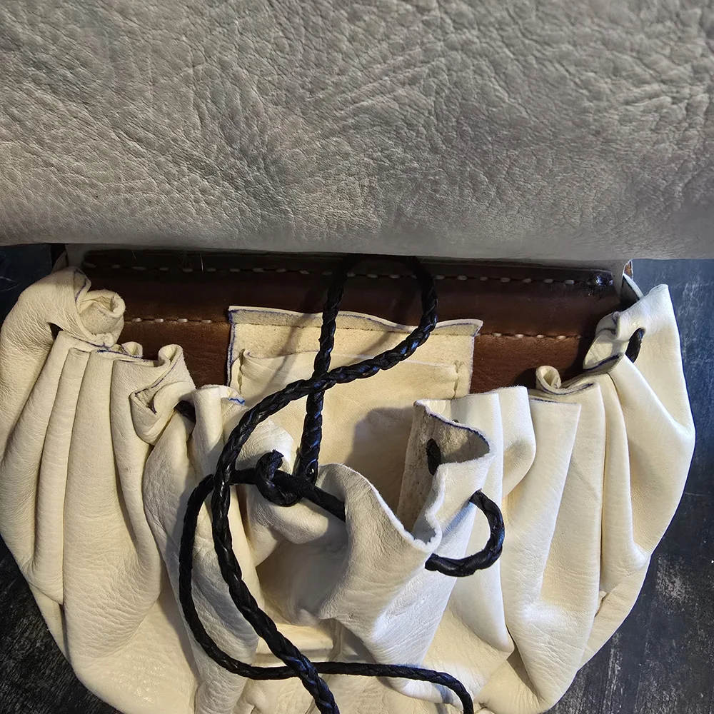 Leather Sporran With Fur And Leather Beltloops